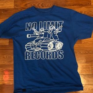 LRG small t shirt